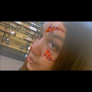 Meet your Posher, Cassandra